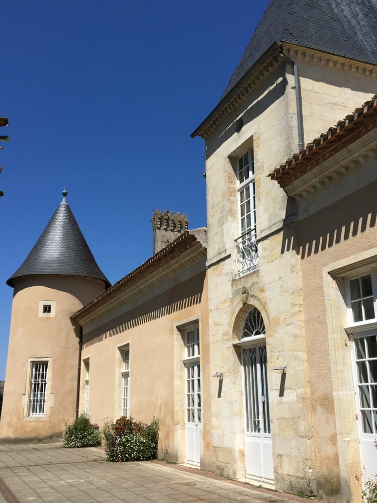 Centre d'Art contemporain Château Lescombes 1