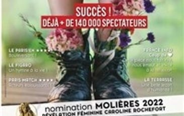 Changer l'eau des fleurs