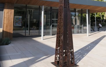 Visite de la salle du conseil et du bureau du maire