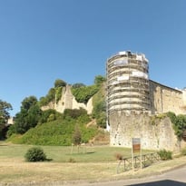 Visite guidée avec intermède joué du château des Quat'Sos à La Réole