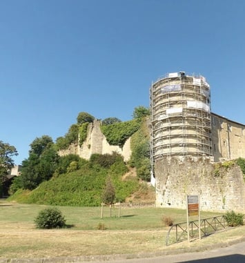 Visite guidée avec intermède joué du château des Quat'Sos à La Réole