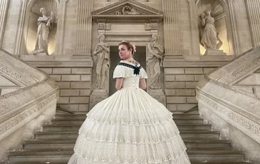 Les danses du Second Empire reprennent vie dans la cour de l'Hôtel des douanes