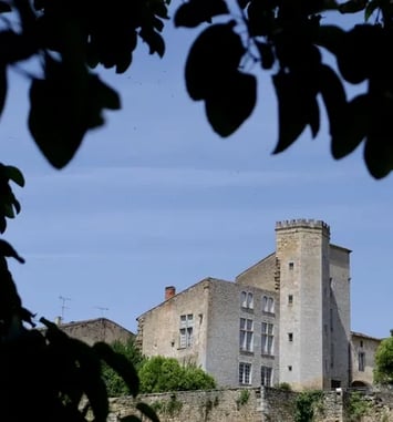 La maison forte de Tardes, l'Histoire continue