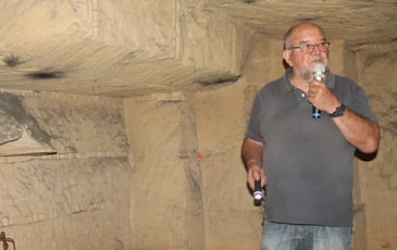 Visite commentée d'une ancienne carrière de culture de champignons