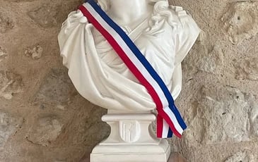 Visite citoyenne de la mairie et de ses archives / livret jeux jeunes