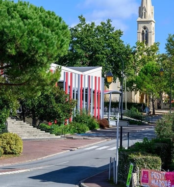 Visite commentée du centre-bourg de Salleboeuf et jeu-enquête